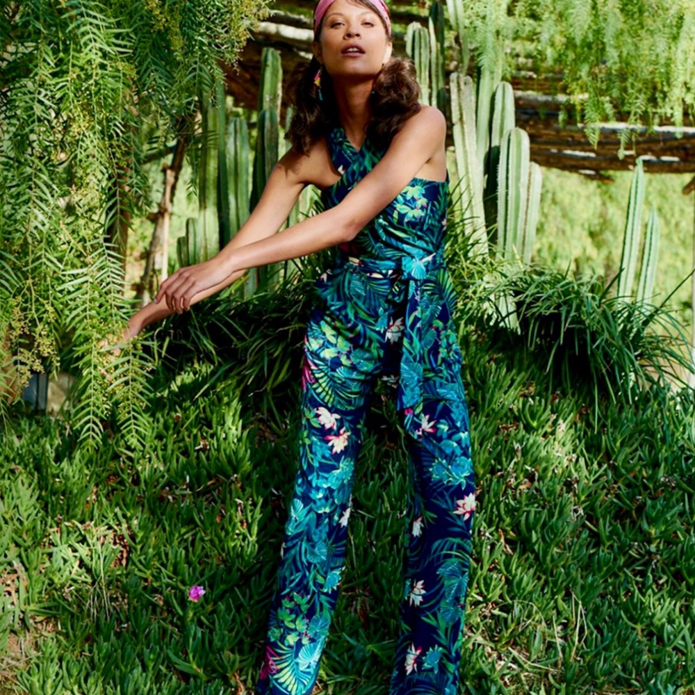 NWT Tahari ASL Floral Printed Twist-Front Halter Jumpsuit Size 10
